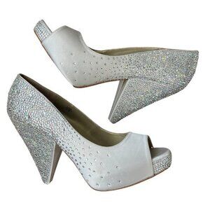 Benjamin Adams Silver Silk/Swarovski Crystal Shoes - Size 9